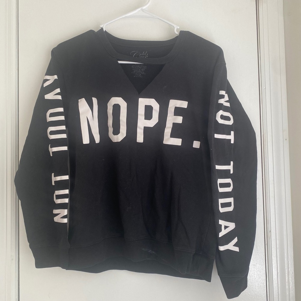 Truly Me Graphic Sweatshirt Pullover Crew Neck Long Sleeve Casual Black M